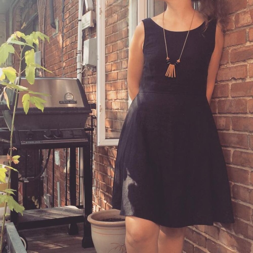 Amanda Moss black skater dress XS